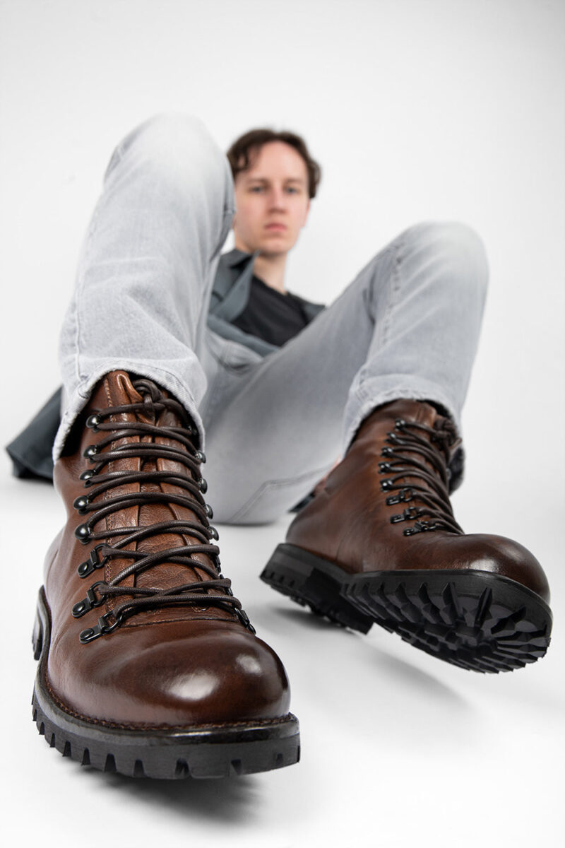 CAMDEN toasted-brown combat boots. - Image 4