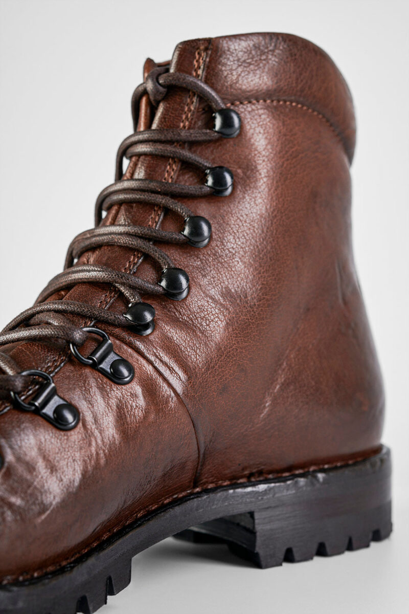 CAMDEN toasted-brown combat boots. - Image 7