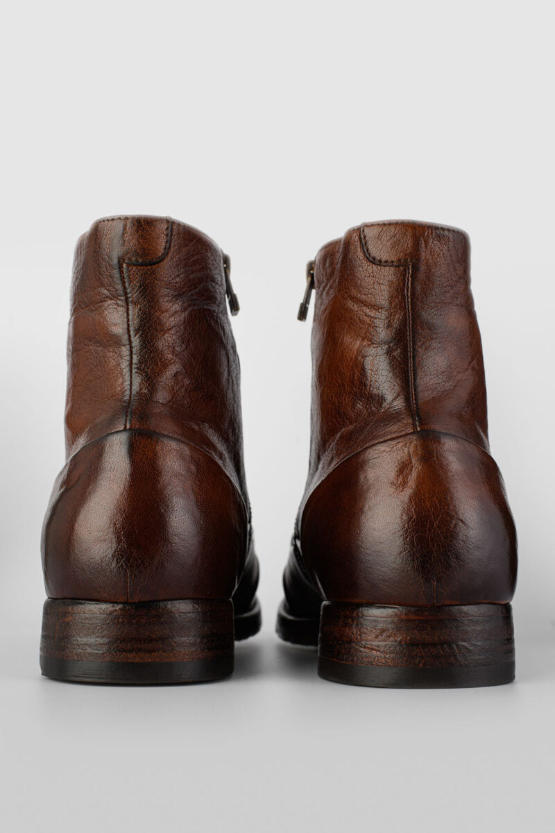 ASTON EDGE cognac laceless ankle boots. - Image 11