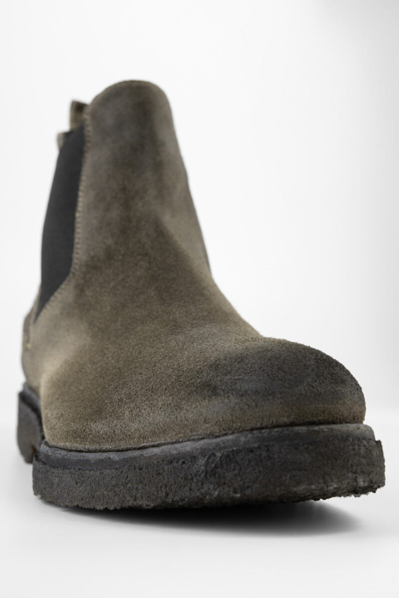 BROMPTON dark-moss suede chelsea boots. - Image 8