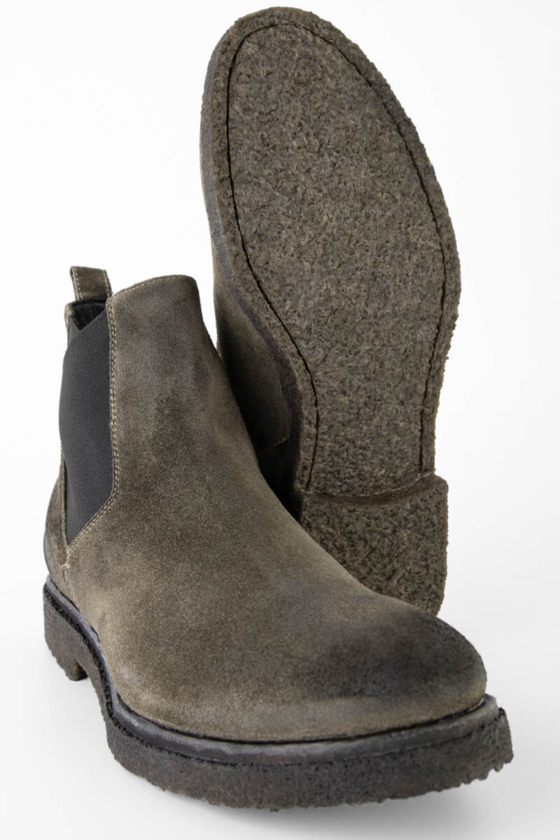 BROMPTON dark-moss suede chelsea boots. - Image 10