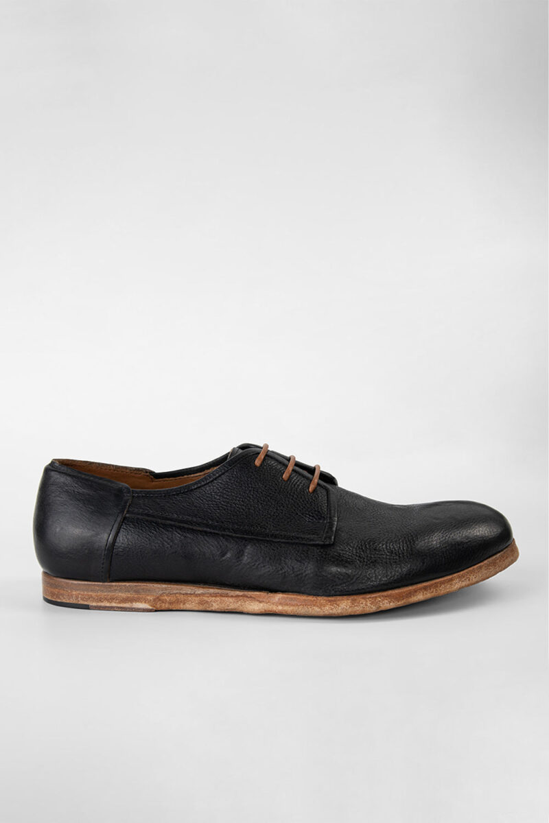 BRUCE rugged-black derby shoes.