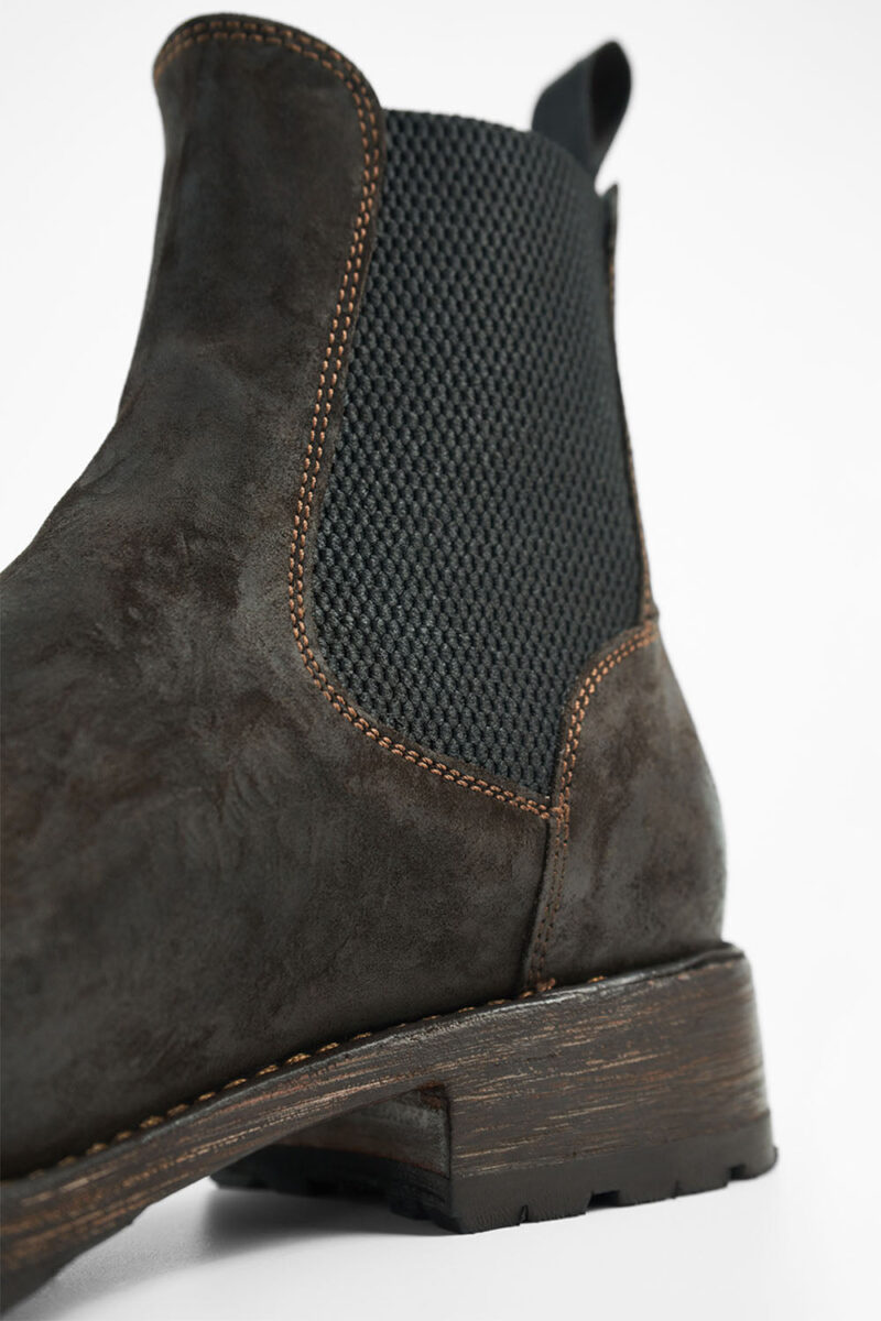 BURTON dark-brown suede chelsea boots. - Image 6