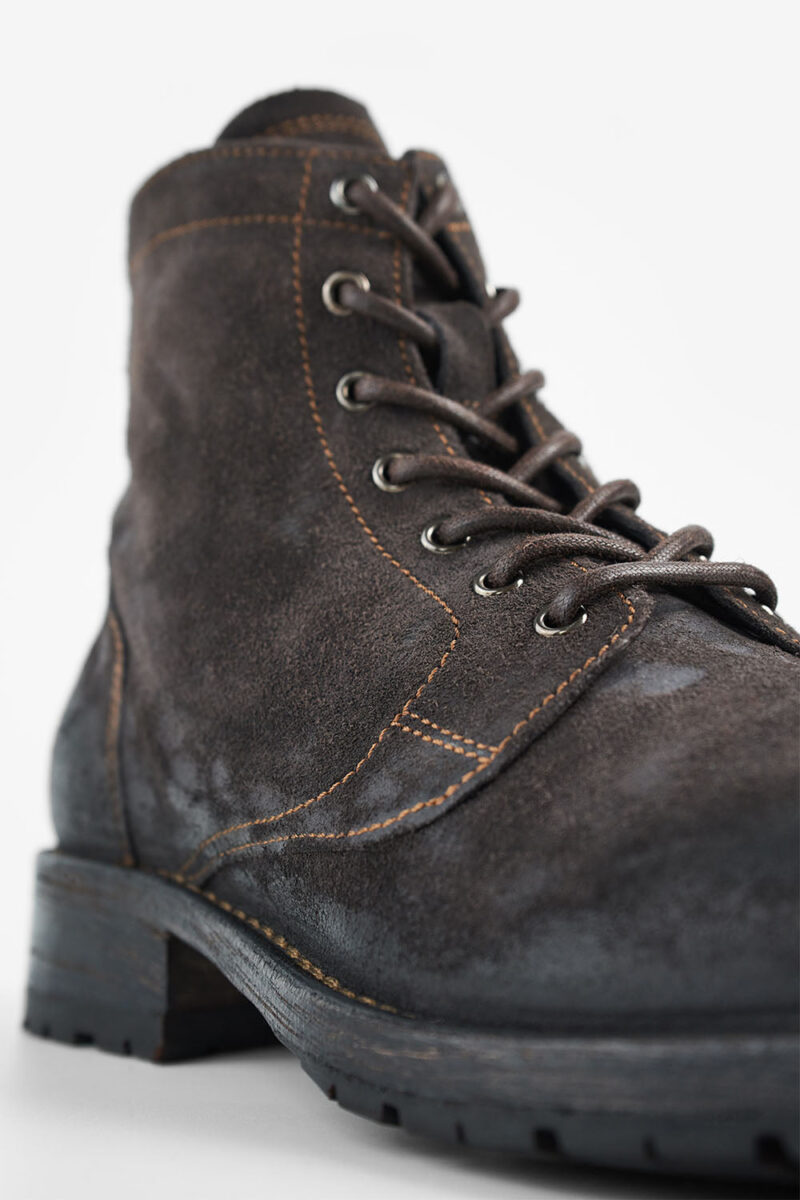 BURTON lava-grey suede ankle boots. - Image 10