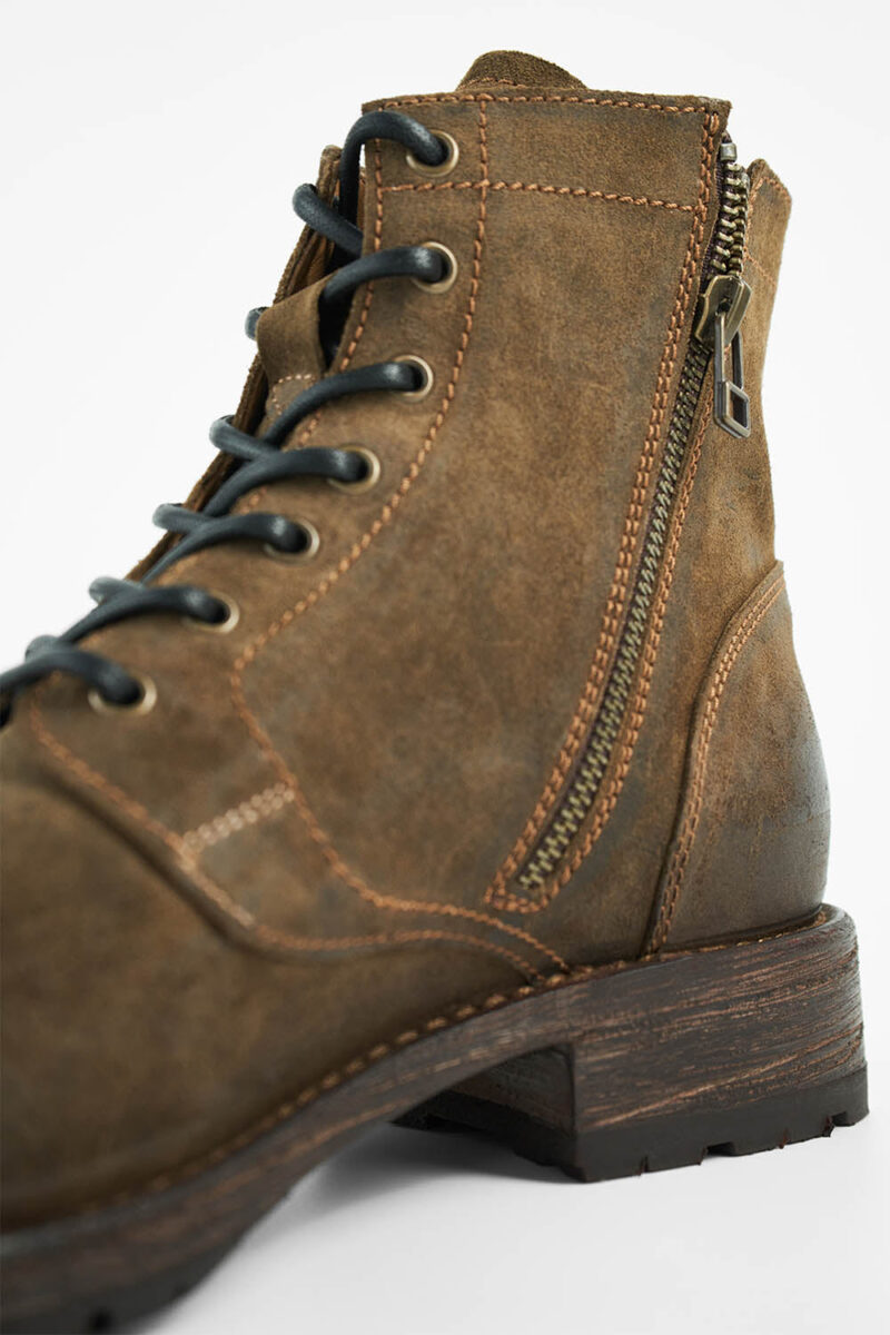 BURTON tundra-brown suede ankle boots. - Image 9