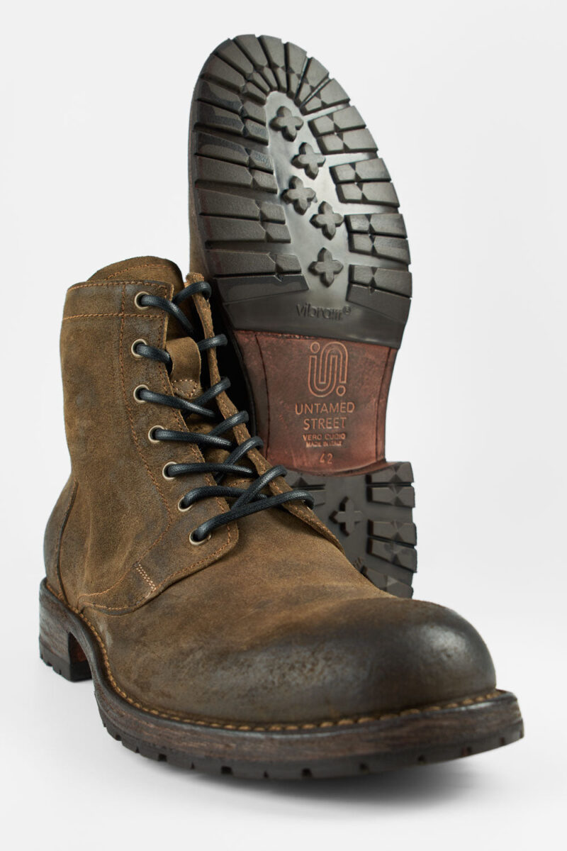 BURTON tundra-brown suede ankle boots. - Image 3