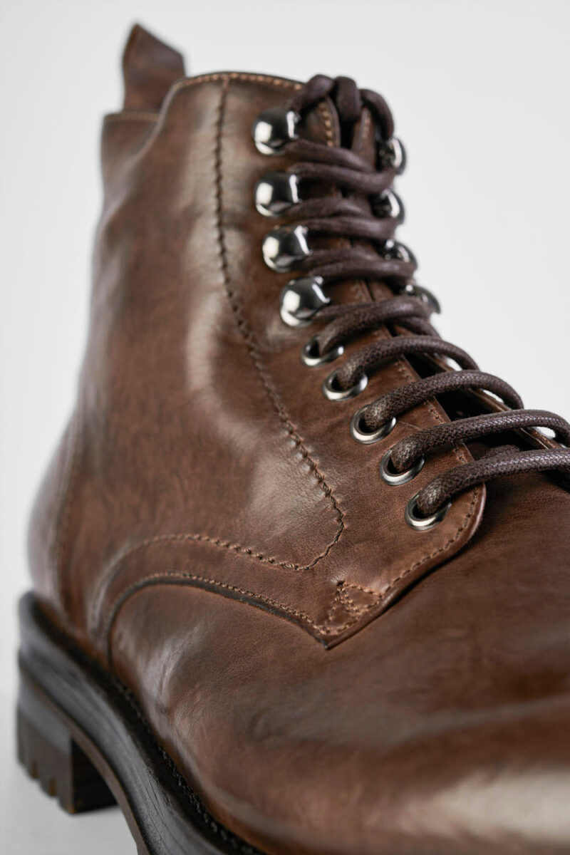 CAMDEN tobacco-brown hiking boots. - Image 8