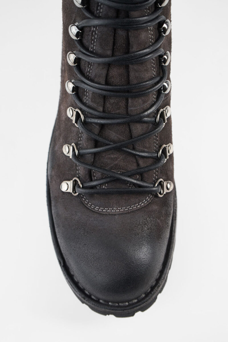 CAMDEN lava-grey suede combat boots. - Image 10