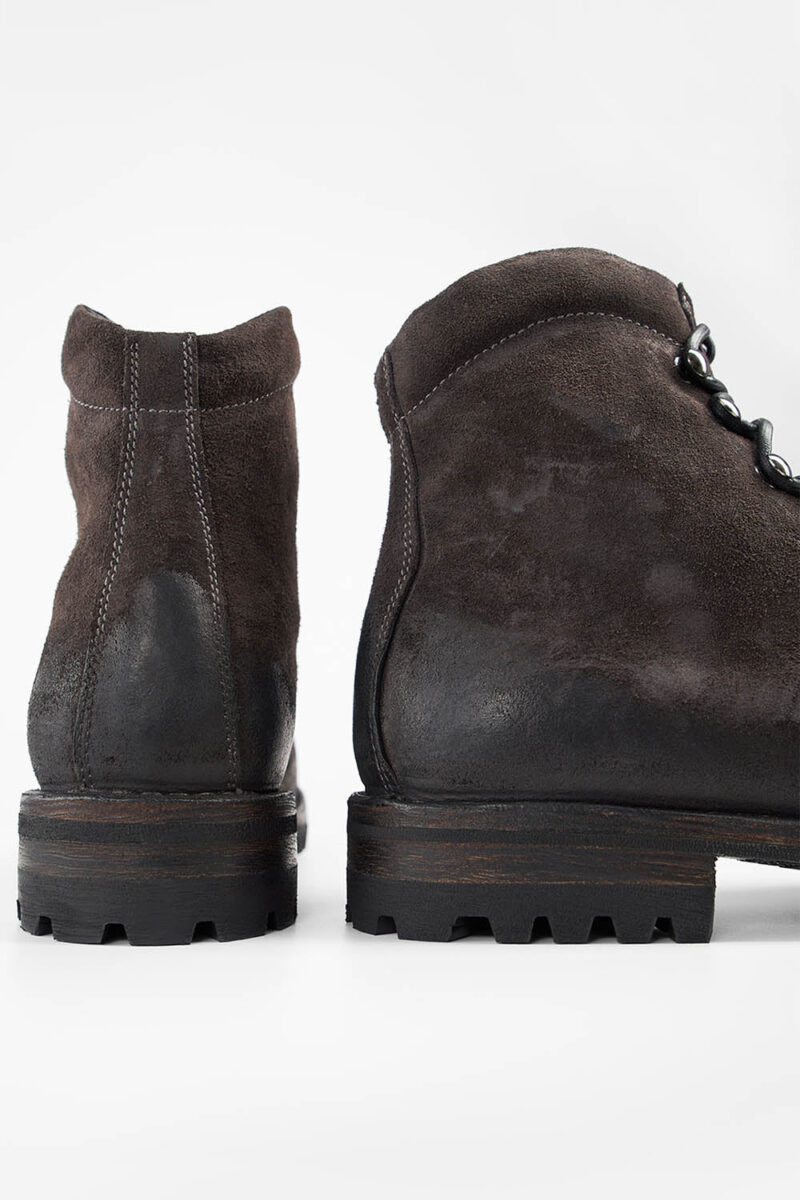 CAMDEN lava-grey suede combat boots. - Image 12