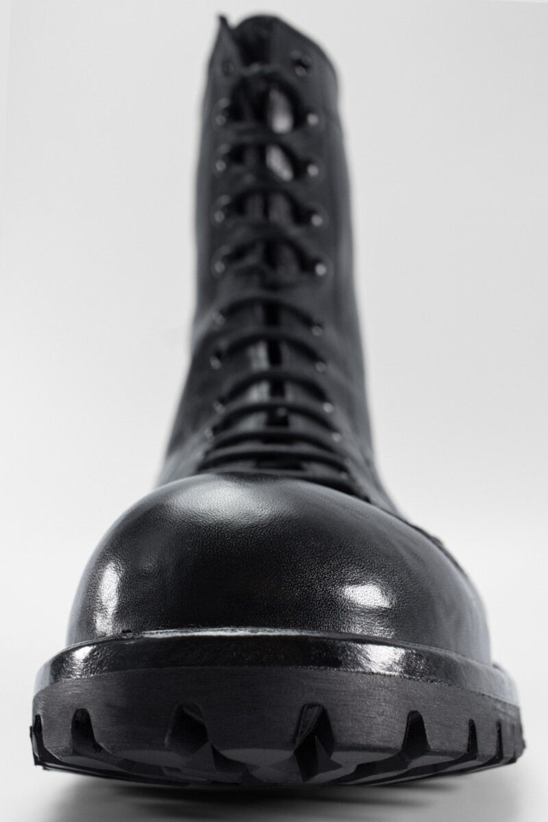 CAMDEN tar-black military boots. - Image 8