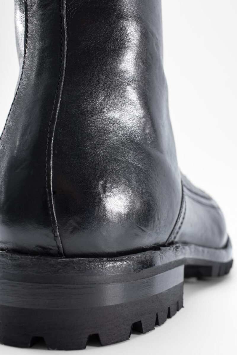 CAMDEN tar-black military boots. - Image 9