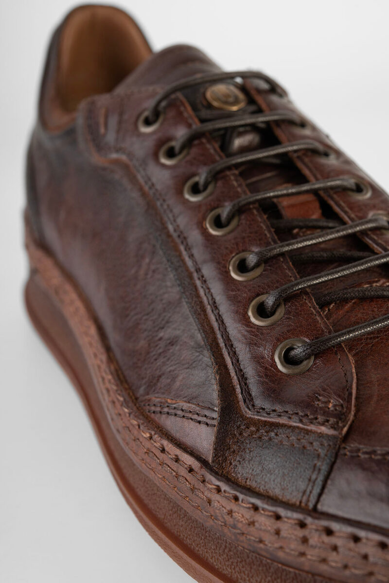 COLE cognac welted distressed sneakers. - Image 5