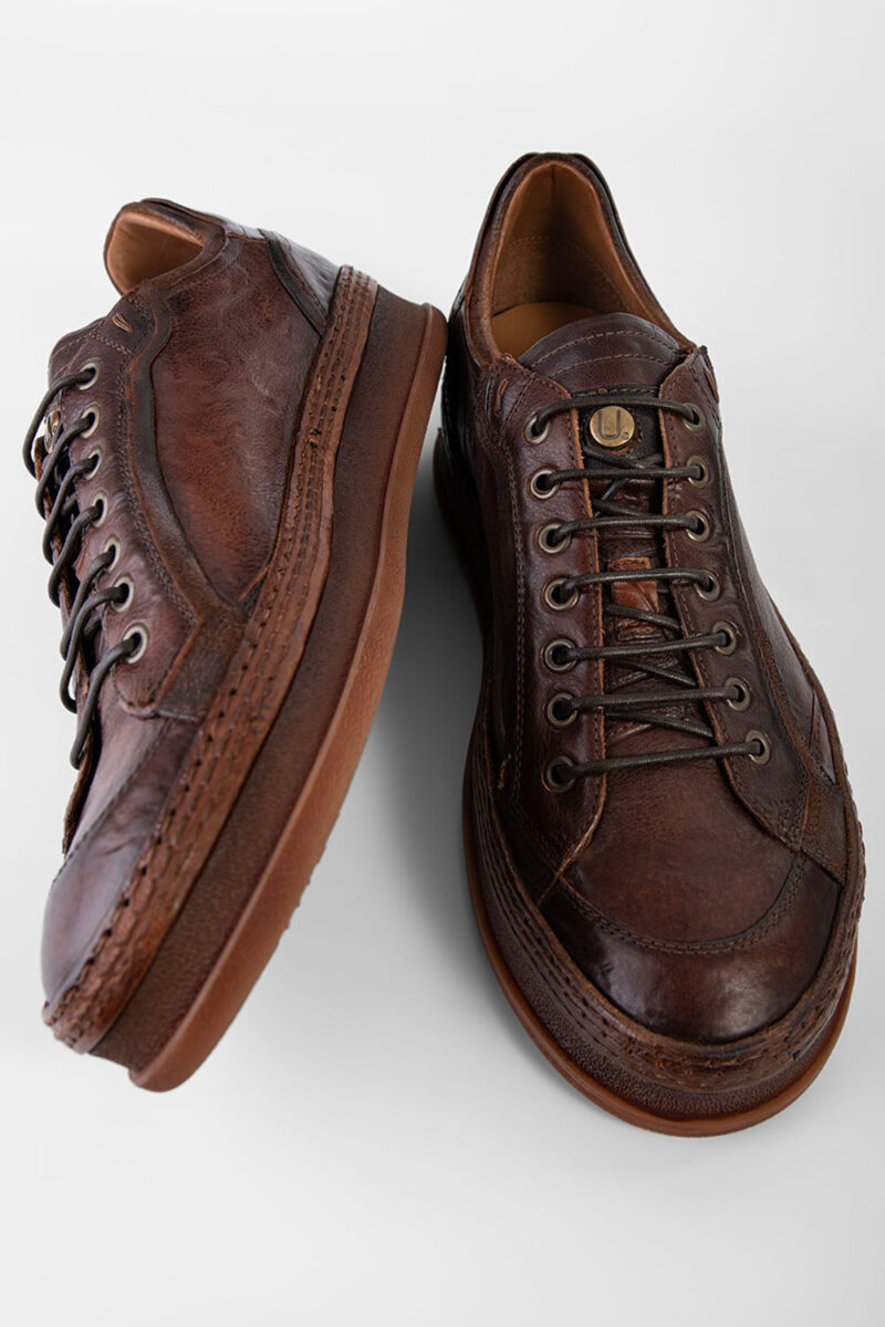 COLE cognac welted distressed sneakers. - Image 3