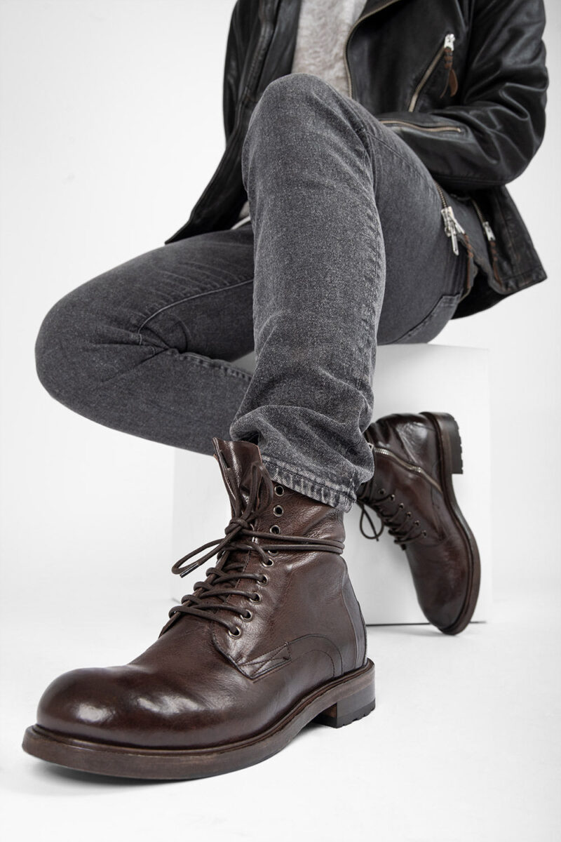 CURZON raw-timber military boots. - Image 2