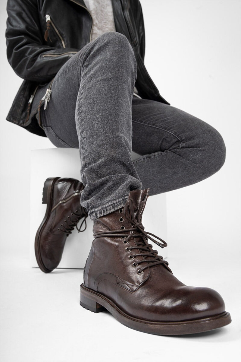 CURZON raw-timber military boots. - Image 10