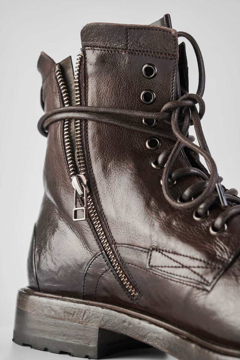 CURZON raw-timber military boots. - Image 12