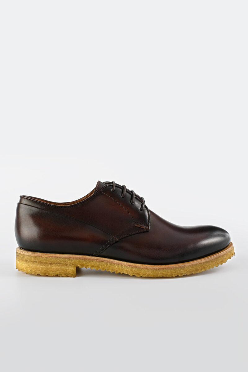 KINGSLEY chestnut patina derby shoes.