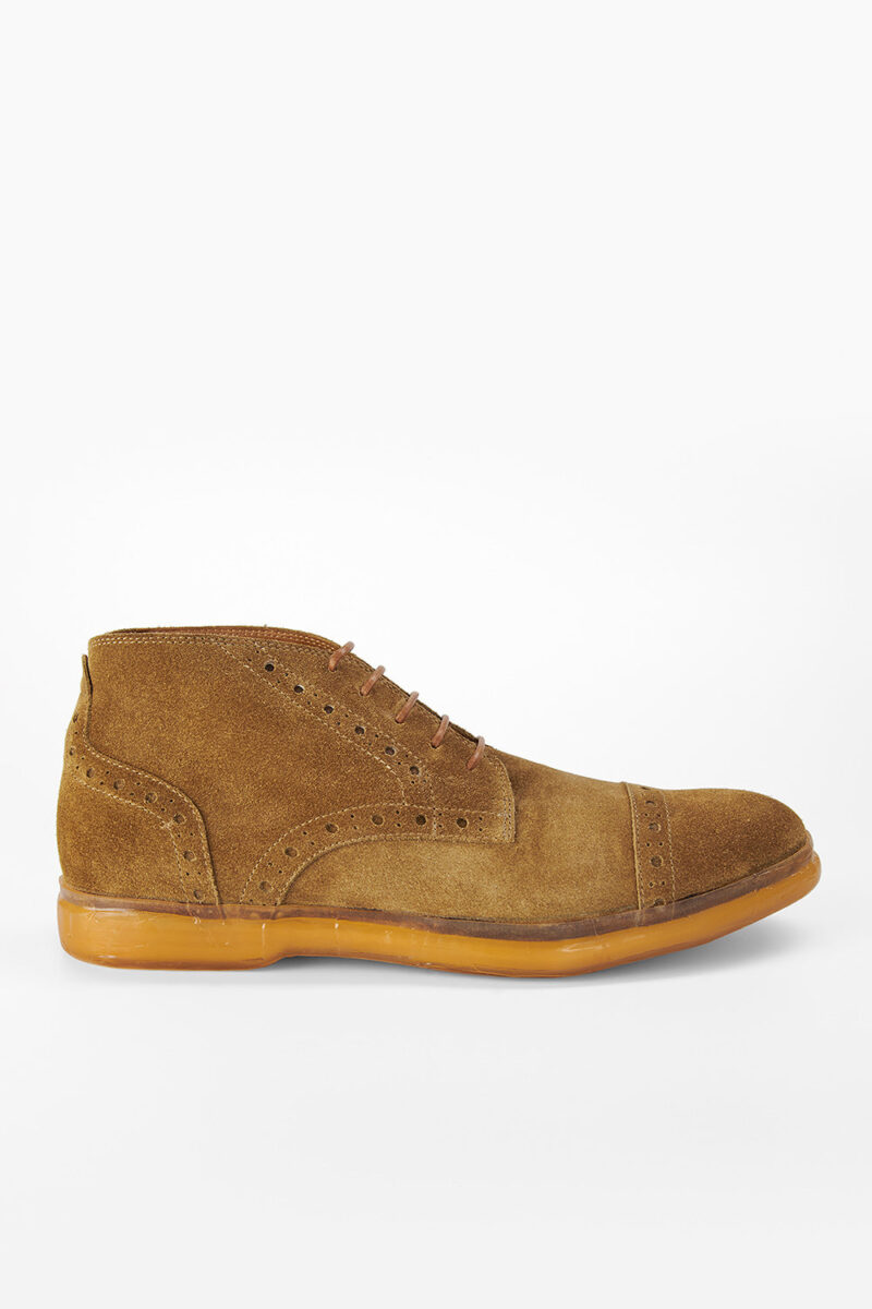 HAMPTON desert-brown suede brogue chukka boots.