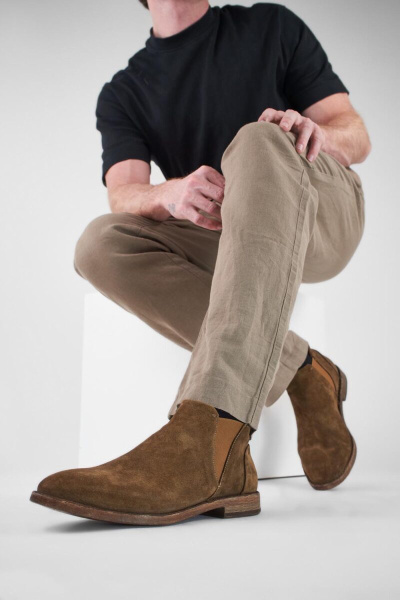 HAVEN barley-brown suede low chelsea boots. - Image 10