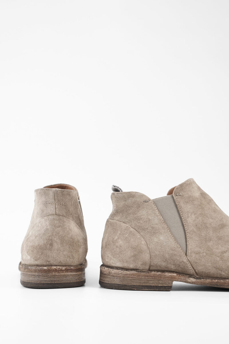 HAVEN linen-grey suede low chelsea boots. - Image 11