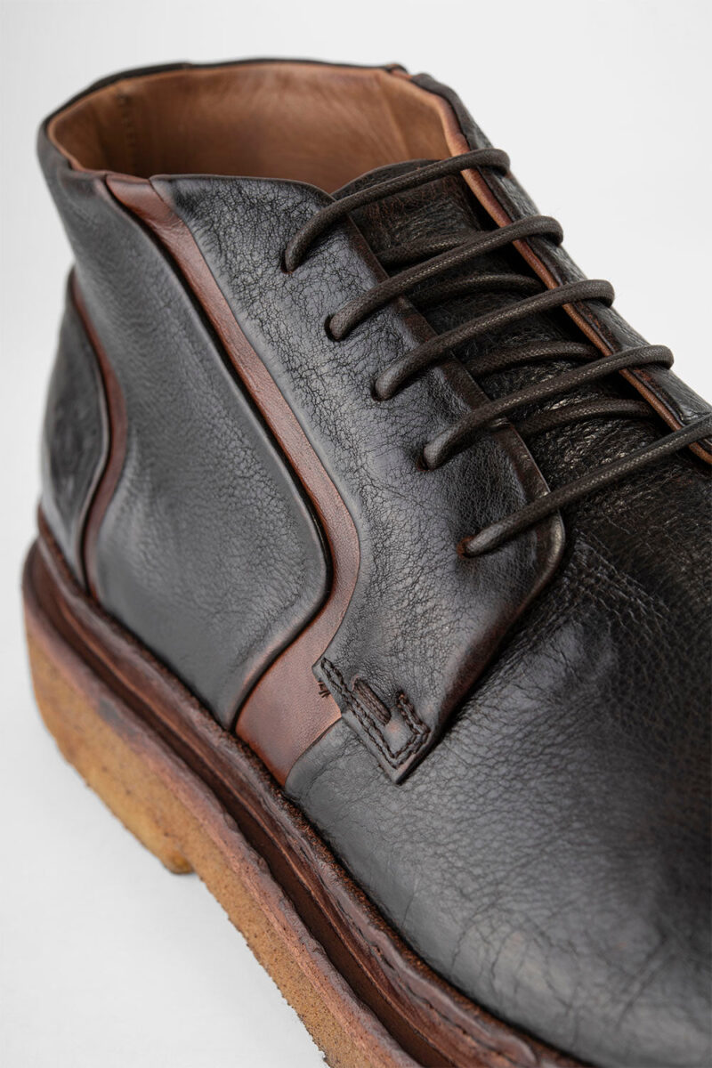 HOVE espresso-black welted chukka boots. - Image 5