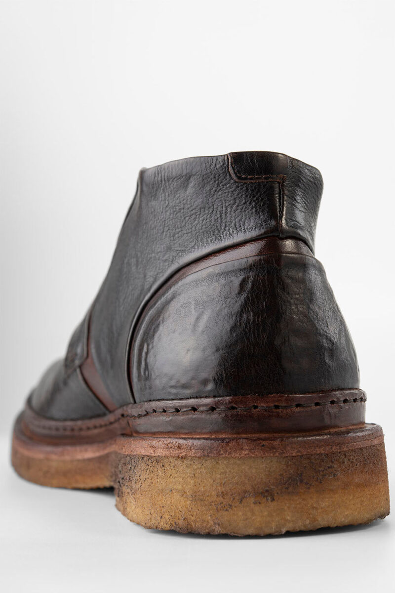 HOVE espresso-black welted chukka boots. - Image 6