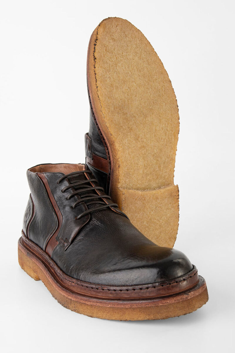 HOVE espresso-black welted chukka boots. - Image 2