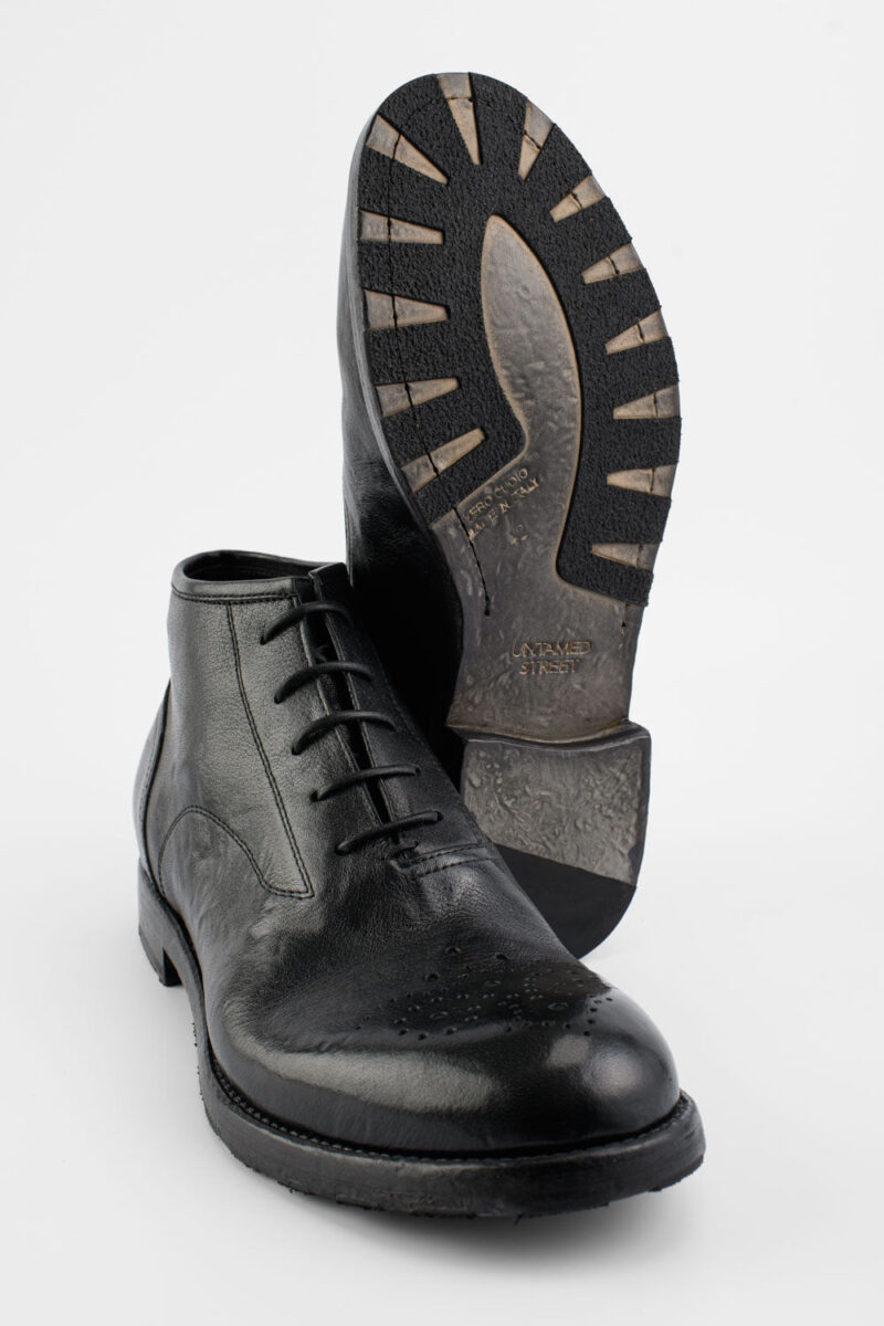 ASTON imperial-black chukka boots. - Image 4