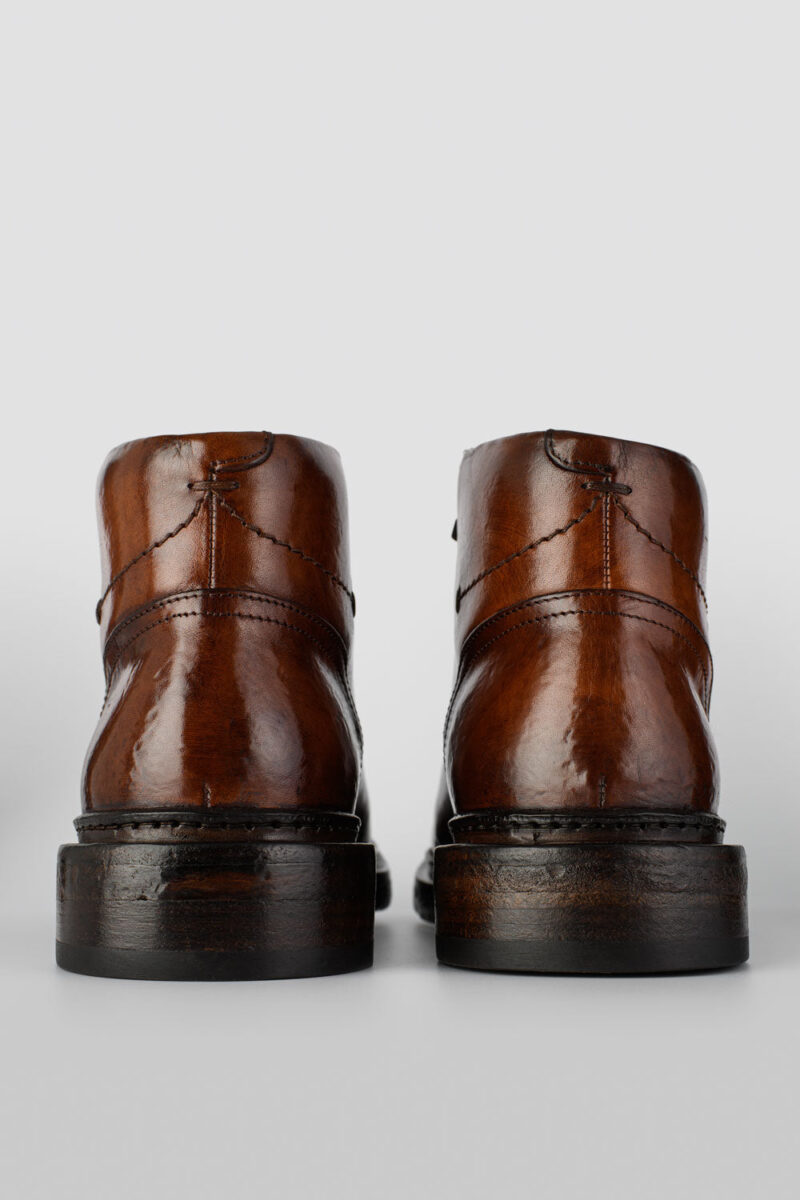 YORK cognac welted chukka boots. - Image 10