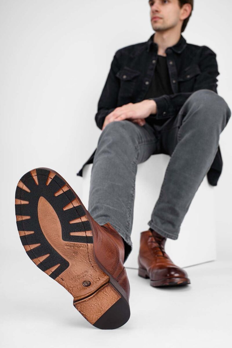 ASTON brandy-brown chukka boots. - Image 3