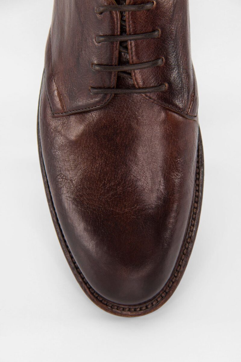 KNIGHTON noble-brown low chukka boots. - Image 8