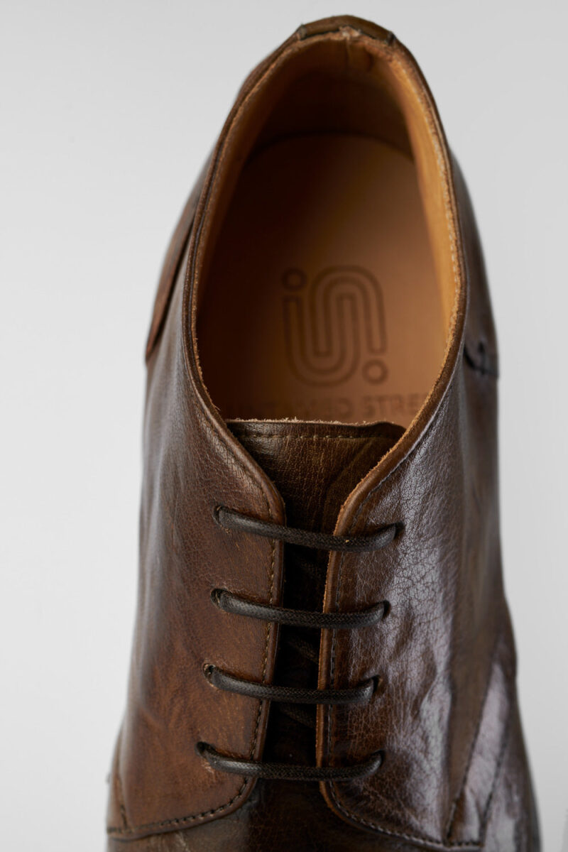 KNIGHTON noble-brown chukka boots. - Image 12