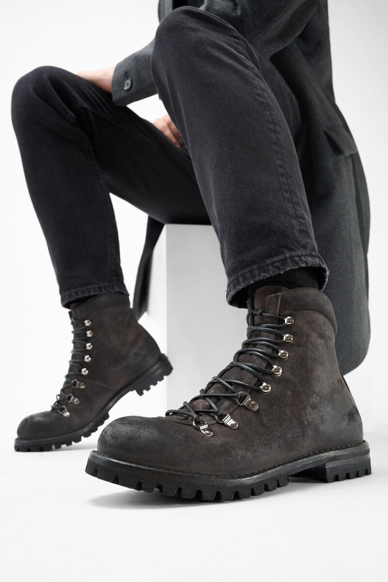 CAMDEN lava-grey suede combat boots. - Image 7