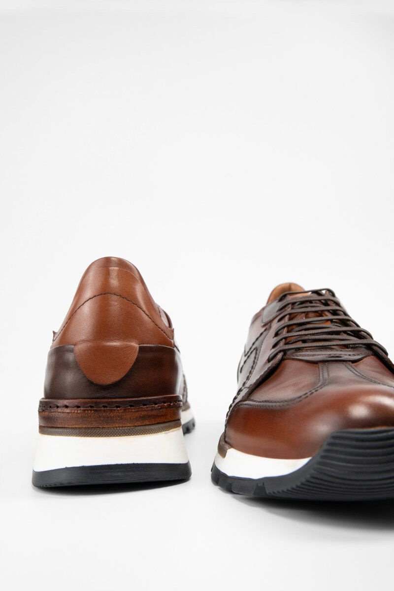 OWEN cocoa-brown triple stitched wingtip patina runners. - Image 13