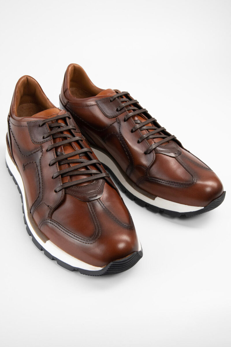 OWEN cocoa-brown triple stitched wingtip patina runners. - Image 8