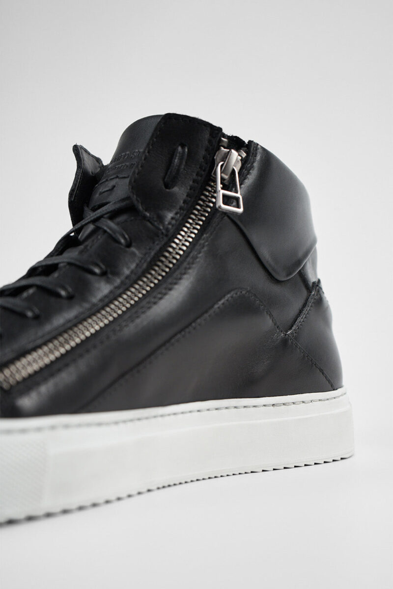 SKYE tuxedo-black triple stitched high sneakers. - Image 5