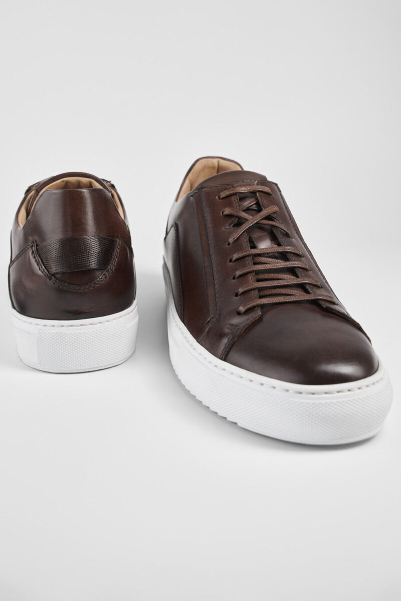 SKYE noble-brown triple stitched patina sneakers. - Image 9