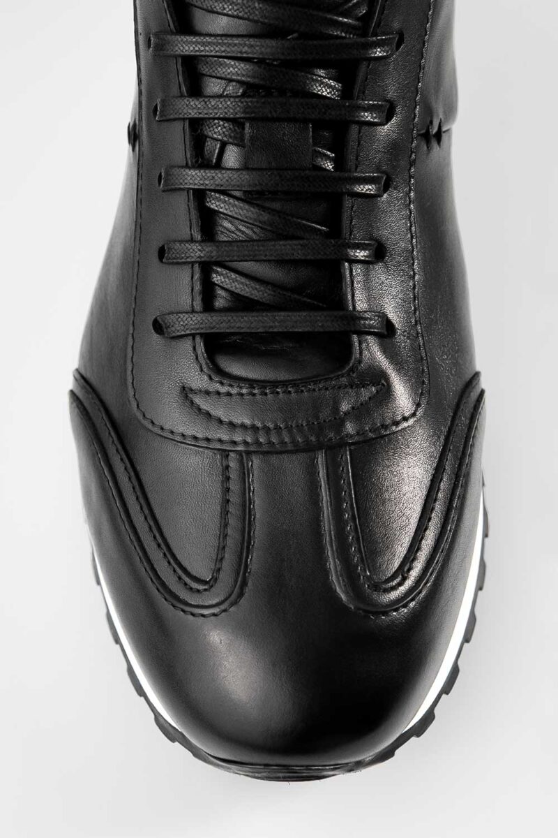 SOHO tuxedo-black wingtip runners. - Image 11