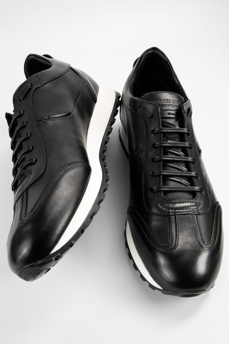 SOHO tuxedo-black wingtip runners. - Image 3