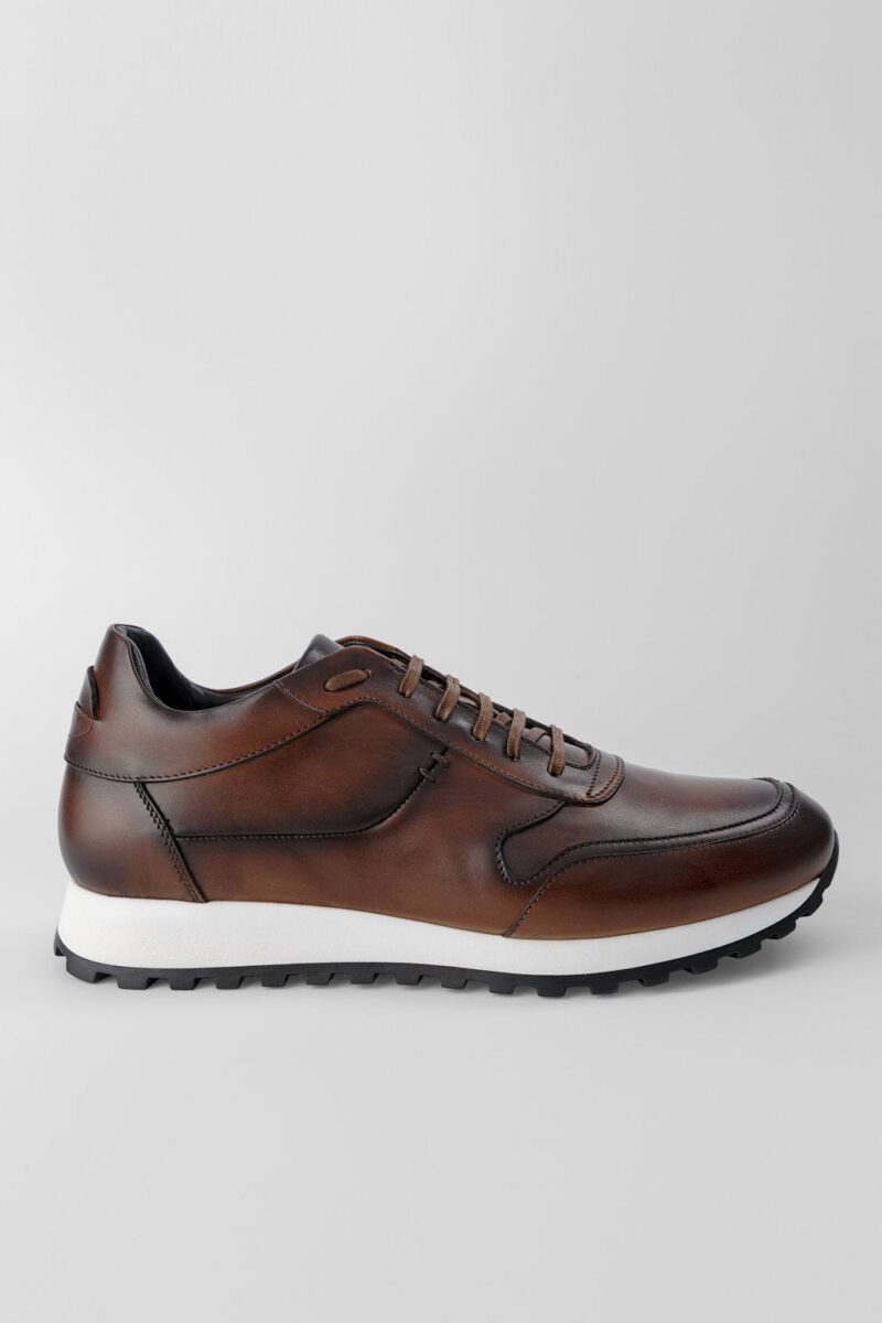 SOHO cocoa-brown patina runners.