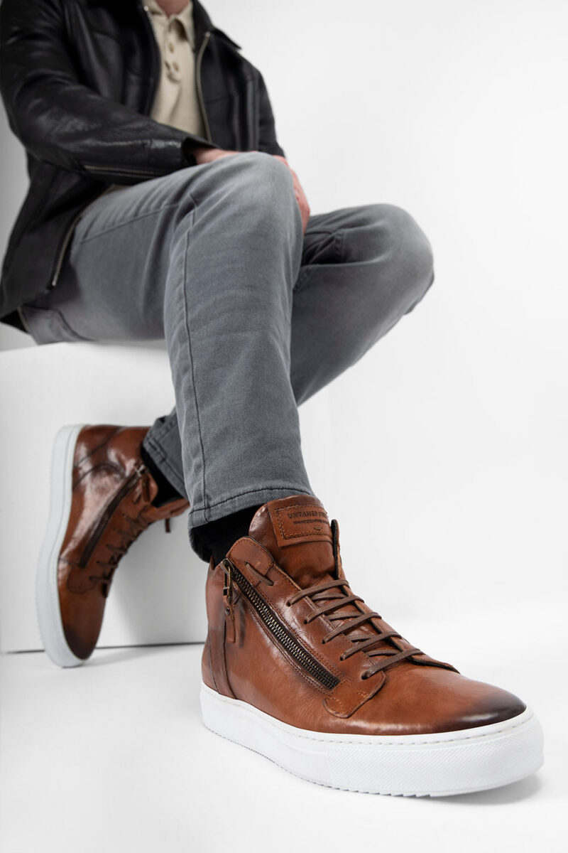 SOHO ROGUE cognac distressed high sneakers. - Image 3