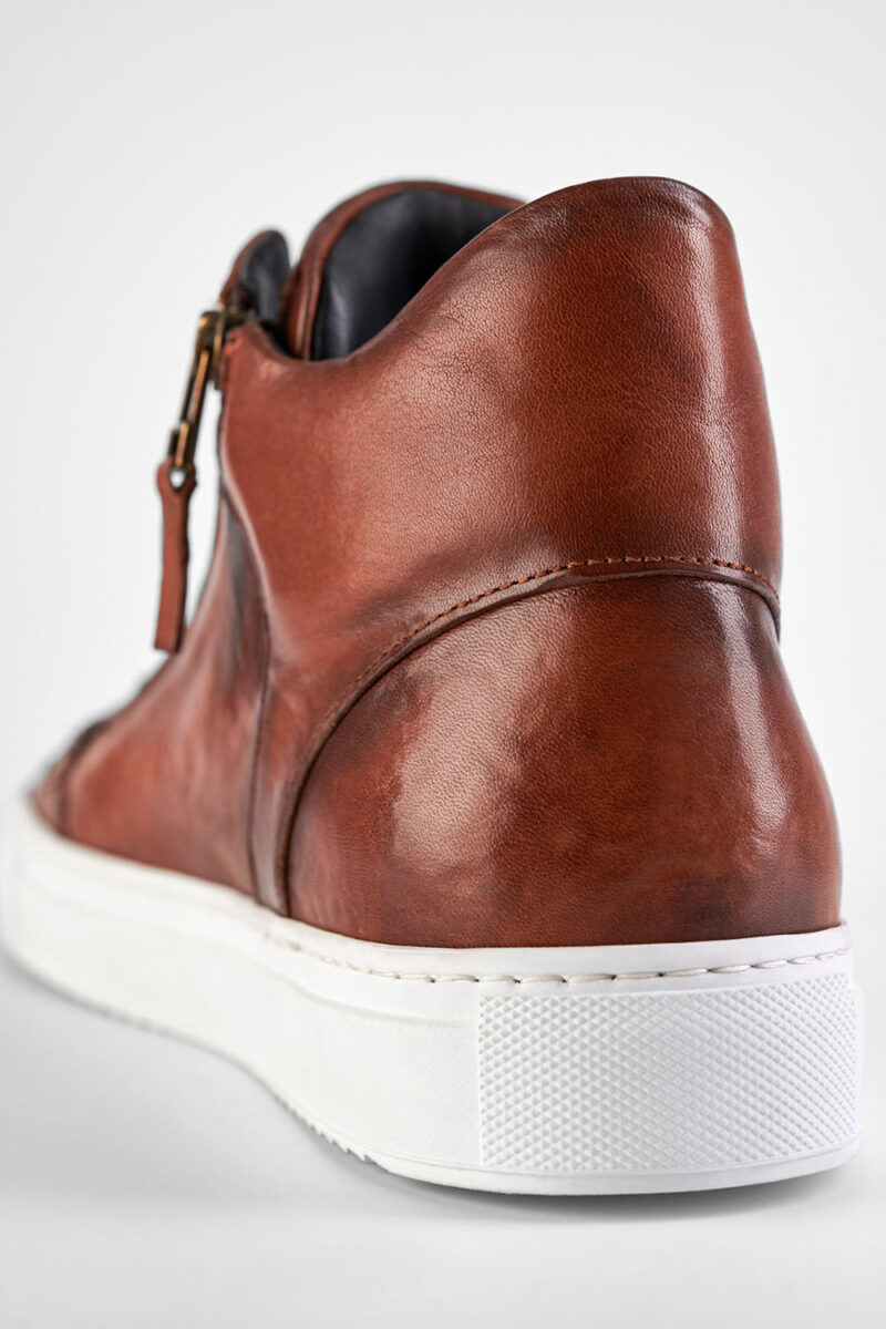 SOHO ROGUE cognac distressed high sneakers. - Image 10