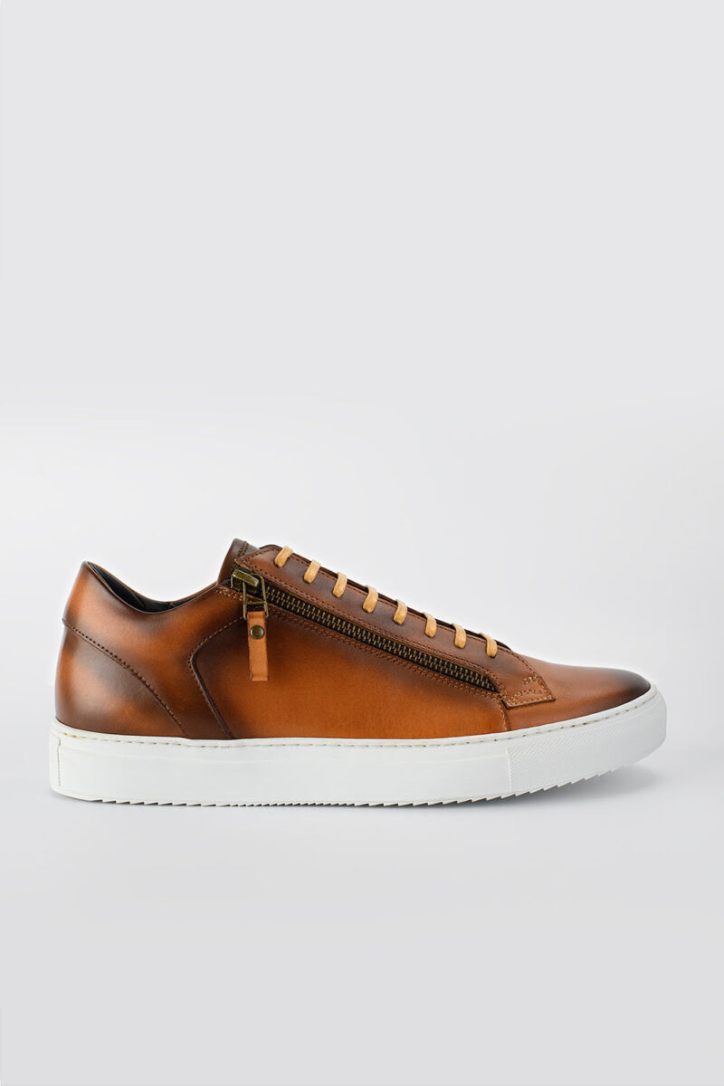 SOHO light-tan double-zip patina sneakers.