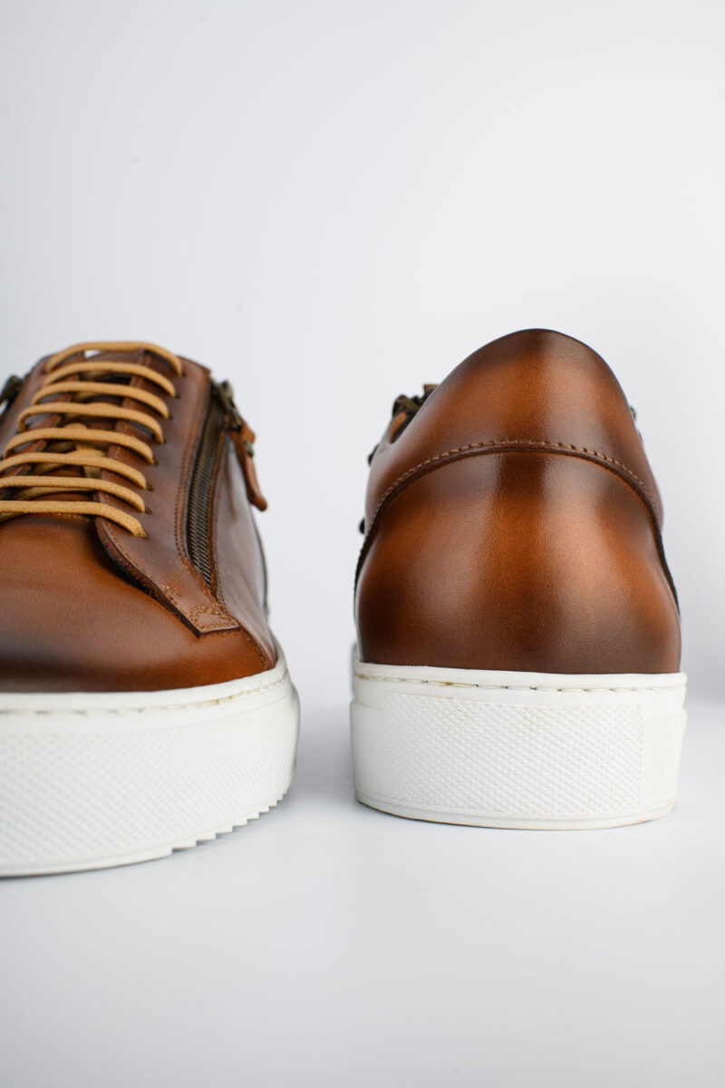 SOHO light-tan double-zip patina sneakers. - Image 9