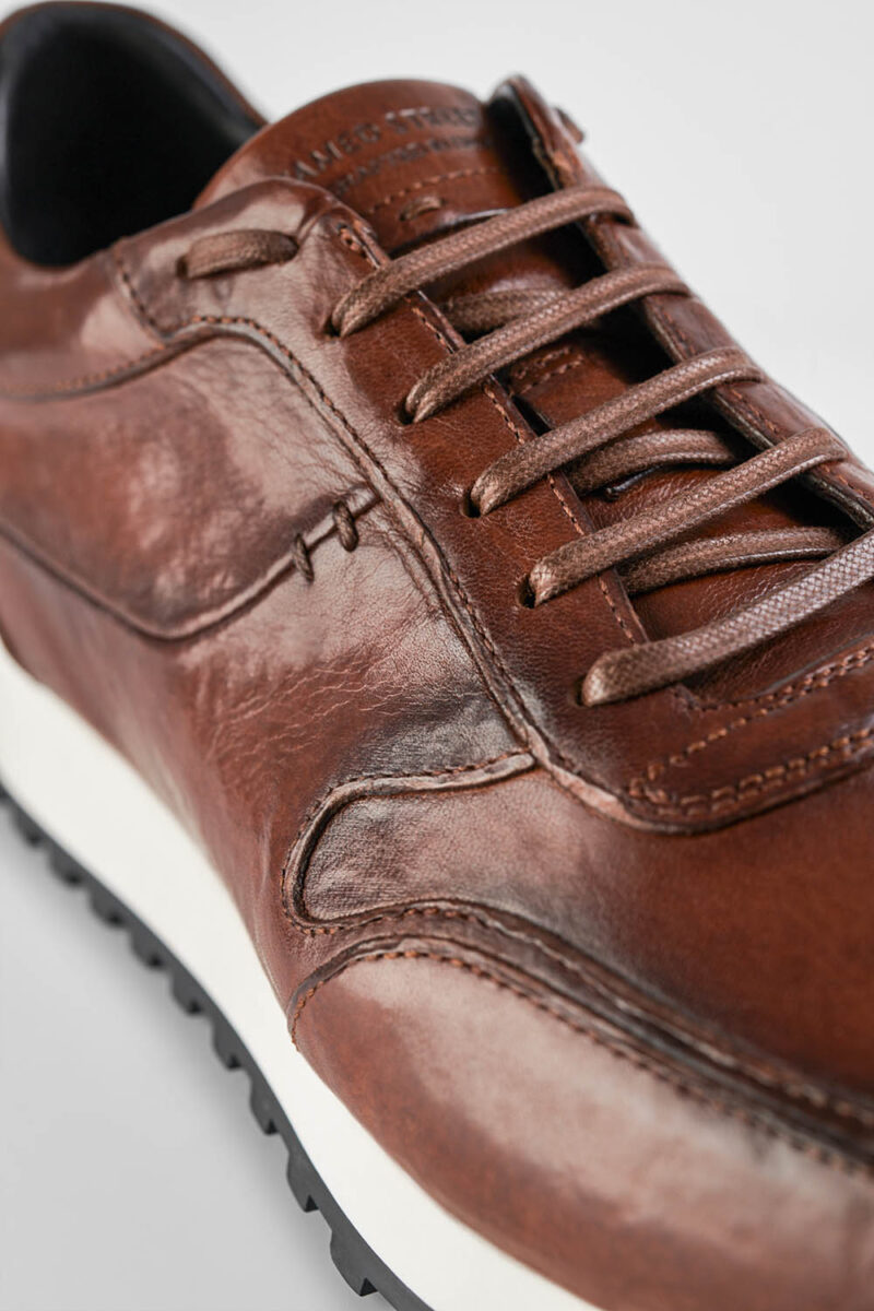 SOHO ROGUE cognac distressed runners. - Image 5