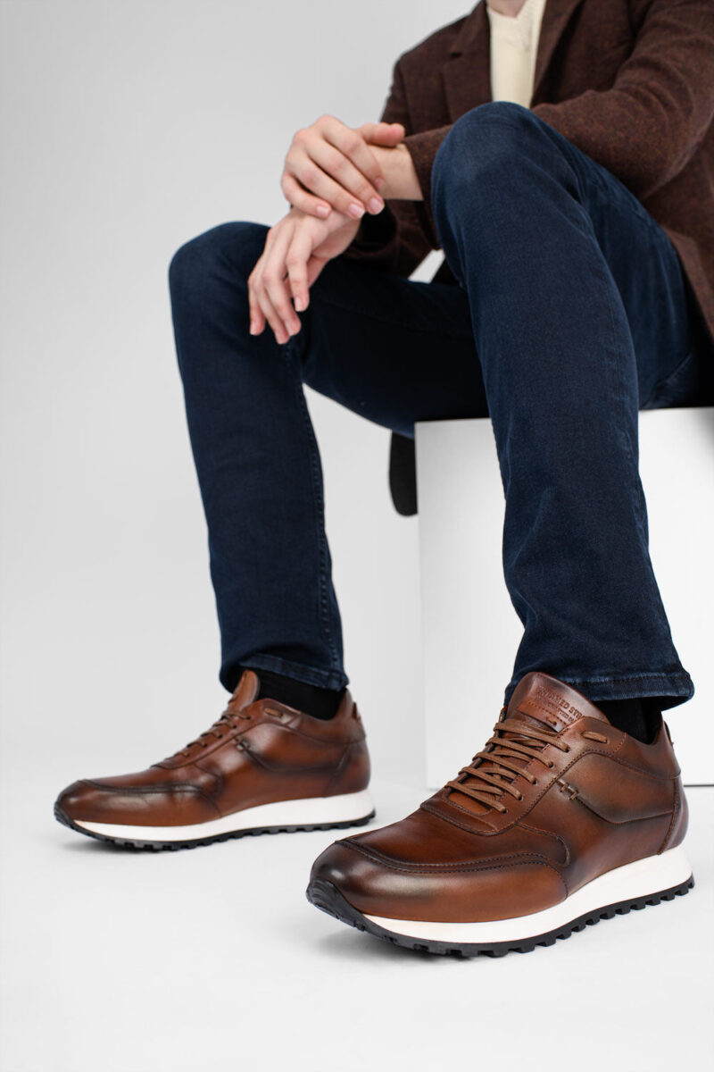 SOHO cocoa-brown patina runners. - Image 9