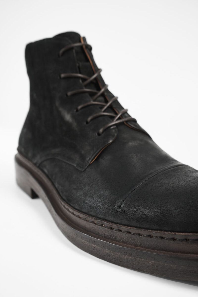 YALE distressed-black welted derby lace up boots. - Image 5