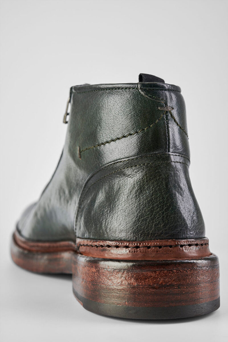 YORK dark-green welted chukka boots. - Image 5